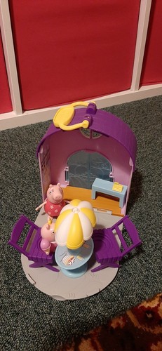 Peppa pig ice cream parlour - pig,