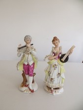 VINTAGE PAIR OF PORCELAINE MUSICIAN FIGURINES