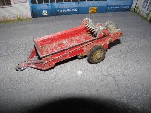 Dinky toys massey - toys, harris