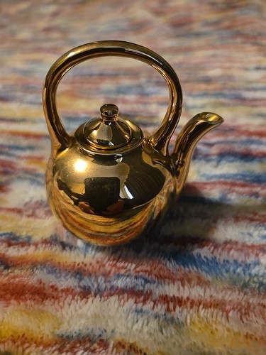 Antigue gold toy tea - antigue, japan
