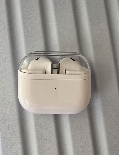 Genuine samsung galaxy buds - genuine,