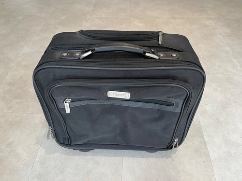 Kenneth cole reaction wheeled - kenneth,