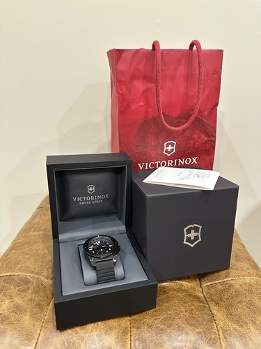 Victorinox journey 1884 quartz - victorinox,