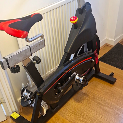 Jll ic300 pro - jll, cycling