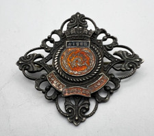Royal Navy Destroyer HMS Aisne Pin Badge Sweetheart Brooch 1945-68 43x43 mm