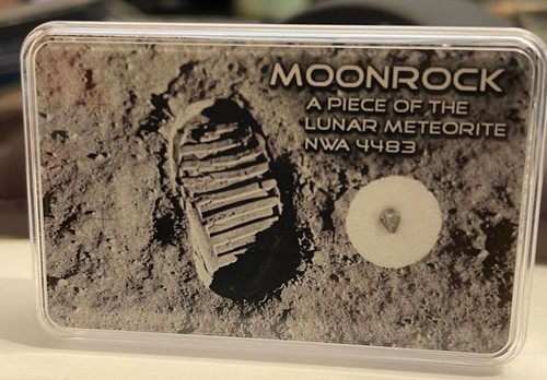 Moon rock meteorite nwa 4483 - moon,