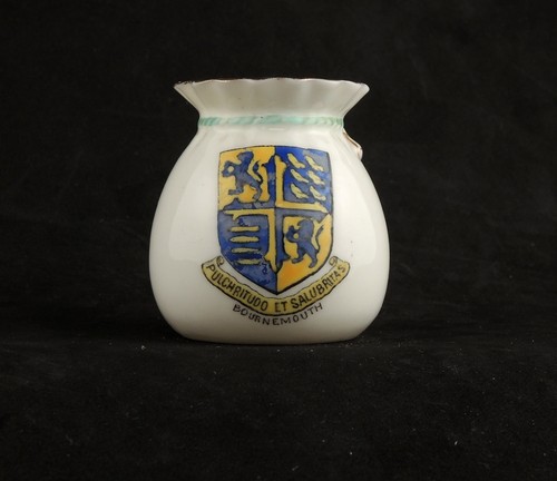 Vintage goss pouch - goss,