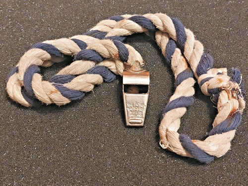 Vintage refs whistle the acme - the,