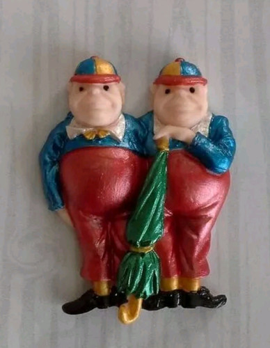 Tweedle dum dee - dum,