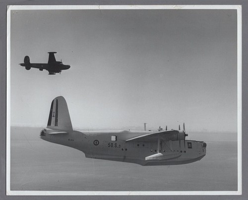 Short sunderland flying boat - short,