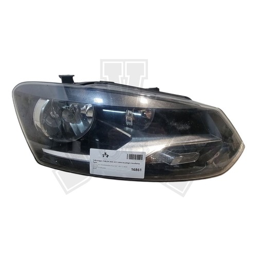 Volkswagen polo headlight - volkswagen,
