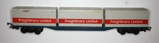 Hornby R633 Freightliner bogie wagon with 3 30' containers, good condition