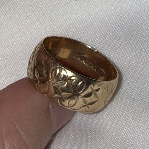 Vintage heavy 9ct yellow gold - heavy,