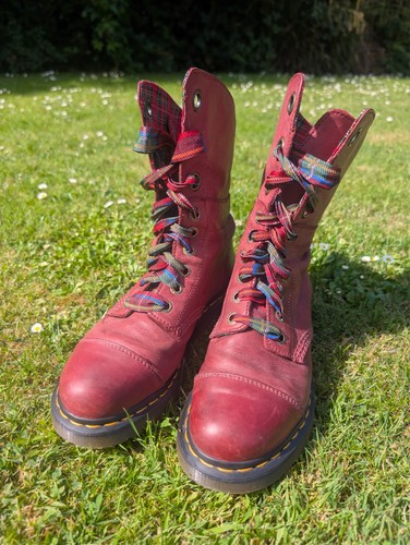 Rare martens triumph - martens,