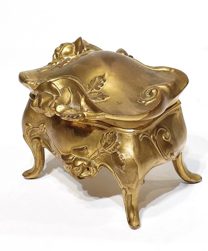 Gold floral 1900s art - 1900s,