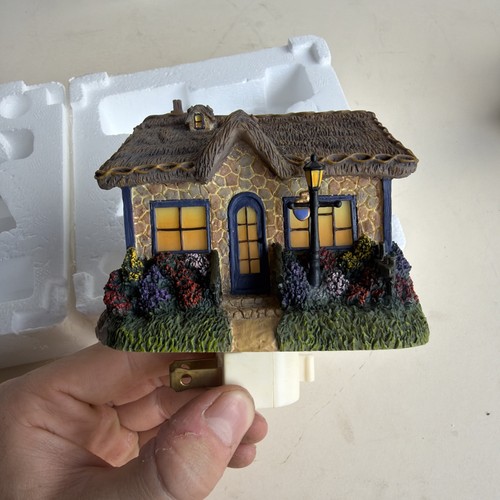 Thomas kinkade painter - kinkade, of