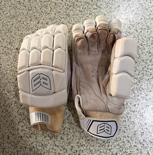 Adult white leather cricket - adult,