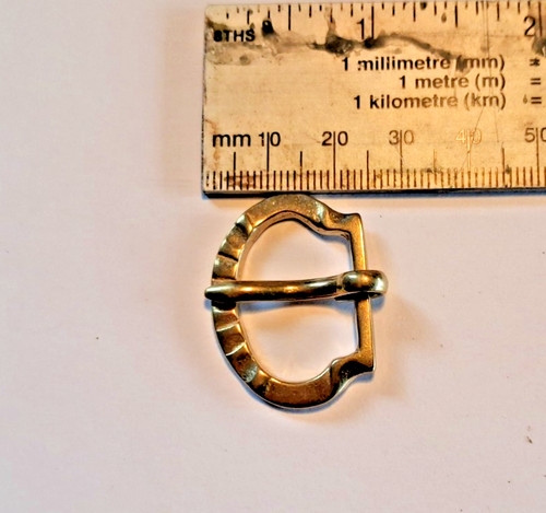 Scolloped medieval buckle and - medieval,