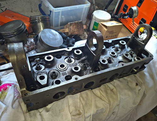 Pinto cylinderhead - 2.0,