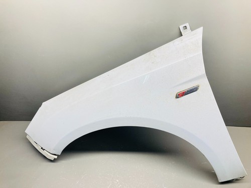 Ford focus front wing - front,