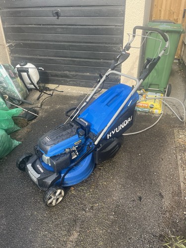 Hyundai petrol lawn mower - petrol,