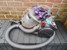 dyson dc19 vacuum cleaner