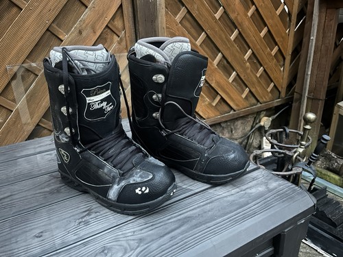Prion snowboard boots - 32,