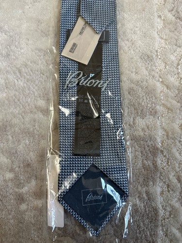 Brioni silk tie