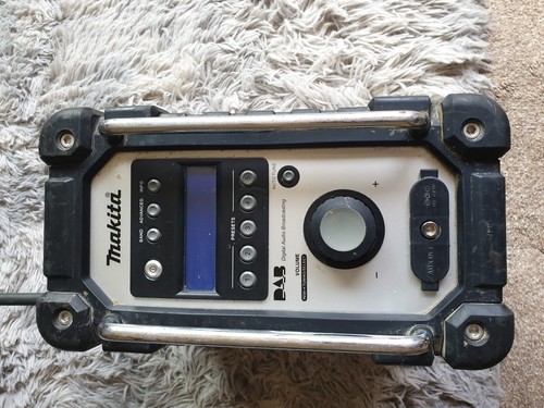 Makita white bmr104 dab fm - bmr104,