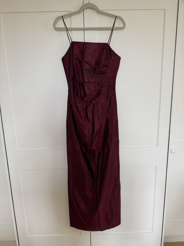 Collections burgundy - js,