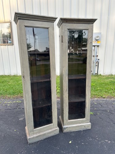 Pair primitive painted grey - painted,