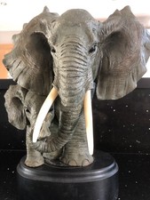African Elephant & Calf Figure