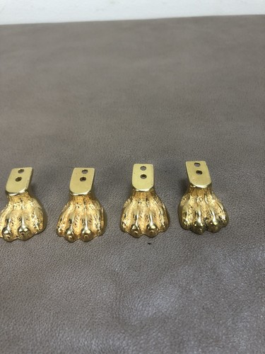 Tea caddy feet - caddy, lions