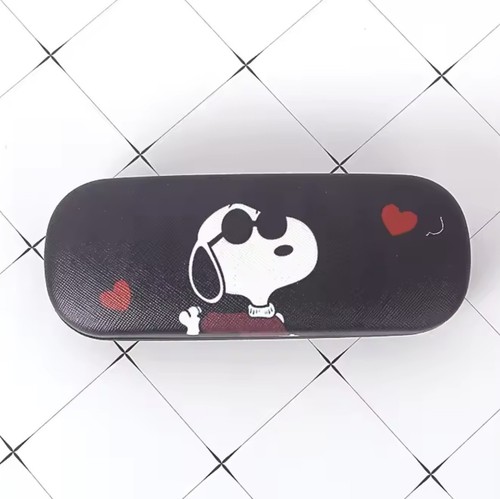 Colourful snoopy hard - x,