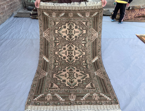 9 ft vintage afghan - x,