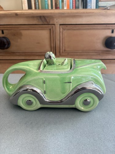 Sadler racing car teapot - racing,