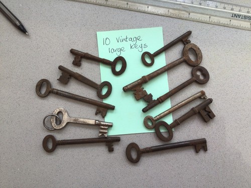 Vintage large keys - large,