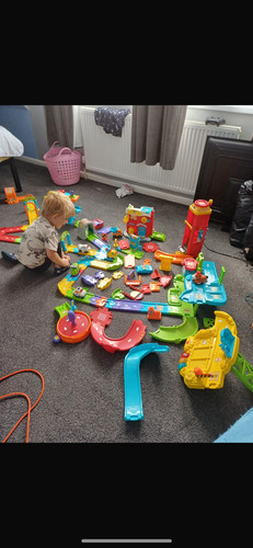 Vtech toot - toot, garage
