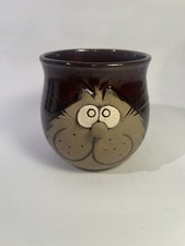 STUDIO POTTERY MUG WITH CAT