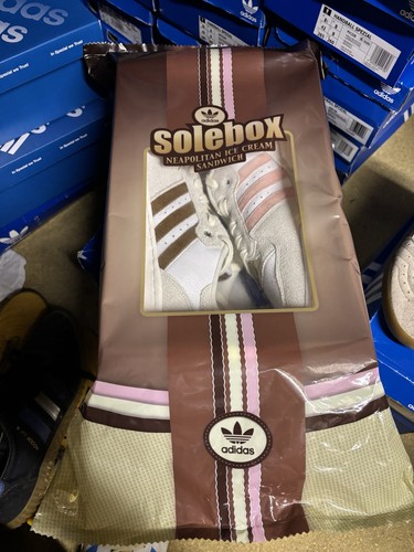 Adidas solebox rivalry - solebox,