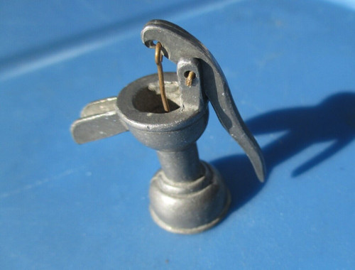 Dollhouse old water pump - old,