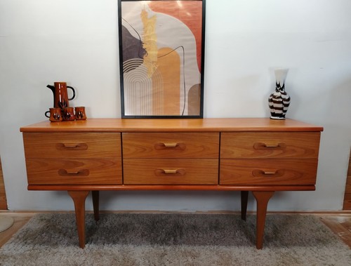 Austinsuite mid century - mid,