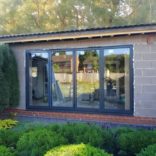 Aluminium bifold door - 4m,
