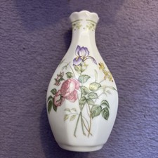 Royal Doulton CAMILLA  Bud