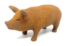 Rusty Cast Iron Pig Outdoor Garden Patio Lawn Sculpture Statue Animal Ornament