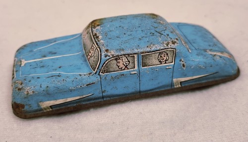 Vintage tin plate car - tin, 570