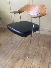 Robin Day 675 Chair – Habitat 2011 Walnut Back Black Seat – Excellent Condition