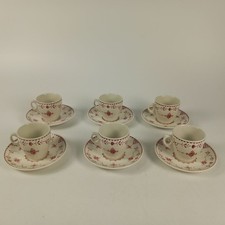 6 Vintage Furnivals Red