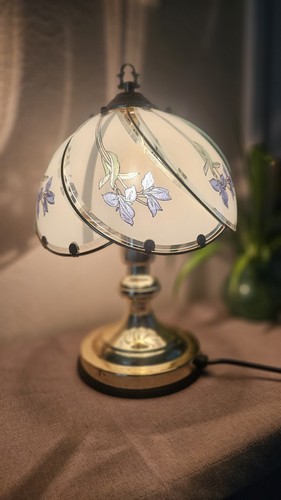 Vintage touch lamp floral - vintage,
