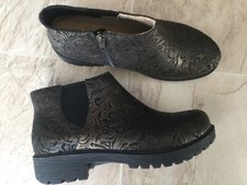 New $169 Alegria Shayne